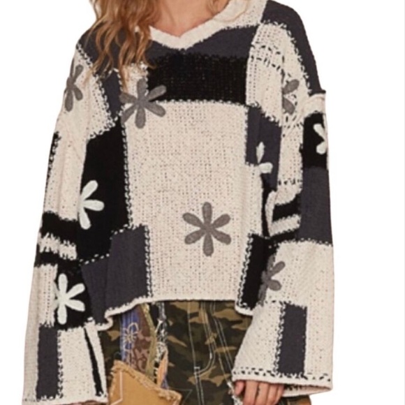 POL Hoodie Floral Patchwork Chenille
Pullover Sweater Boho Large Boutique - Picture 12 of 13